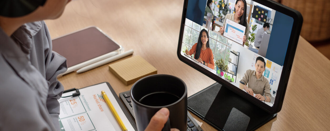 How Printed Materials Can Support Remote Work and Hybrid Teams